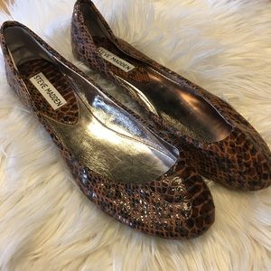 Steve Madden Snakeskin Flats 8.5